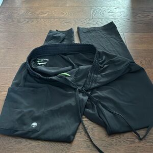 Healing Hands. HH WORKS, men’s, black scrubs.